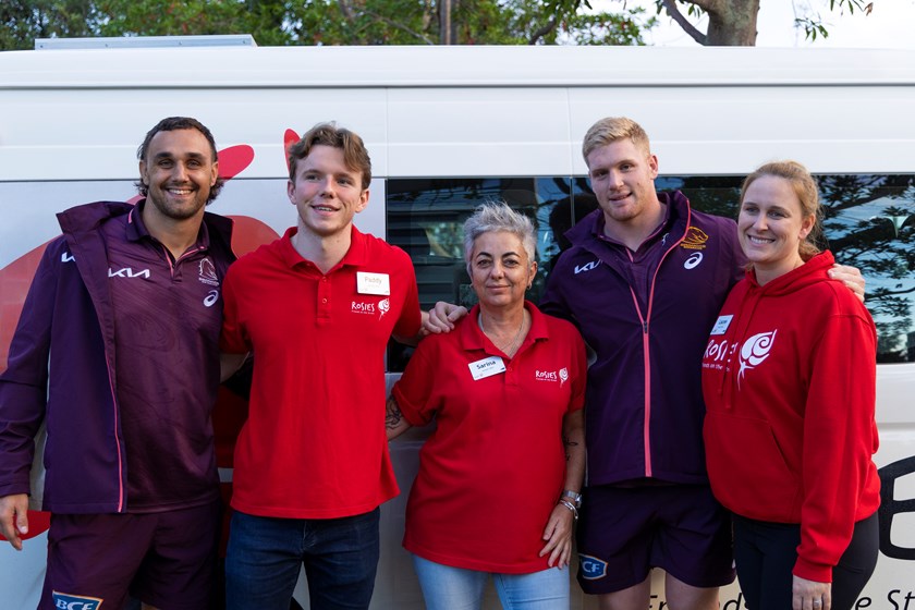 (Left to Right) Brendan, Paddy, Sarina, Thomas & Lacee. The volunteering team.
