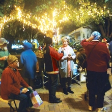 Christmas_in_july_caloundra